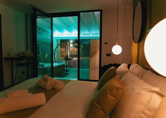 فندق مبيت وإفطار Emesh Boutique 4*