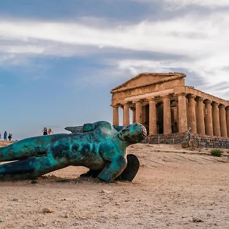 Alojamento de Acomodação e Pequeno-almoço Emesh Boutique 4*