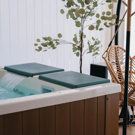 Nocleg ze śniadaniem Emesh Boutique