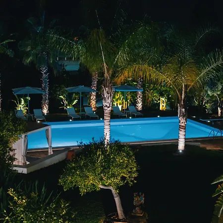 Bed & Breakfast Emesh Boutique 4*